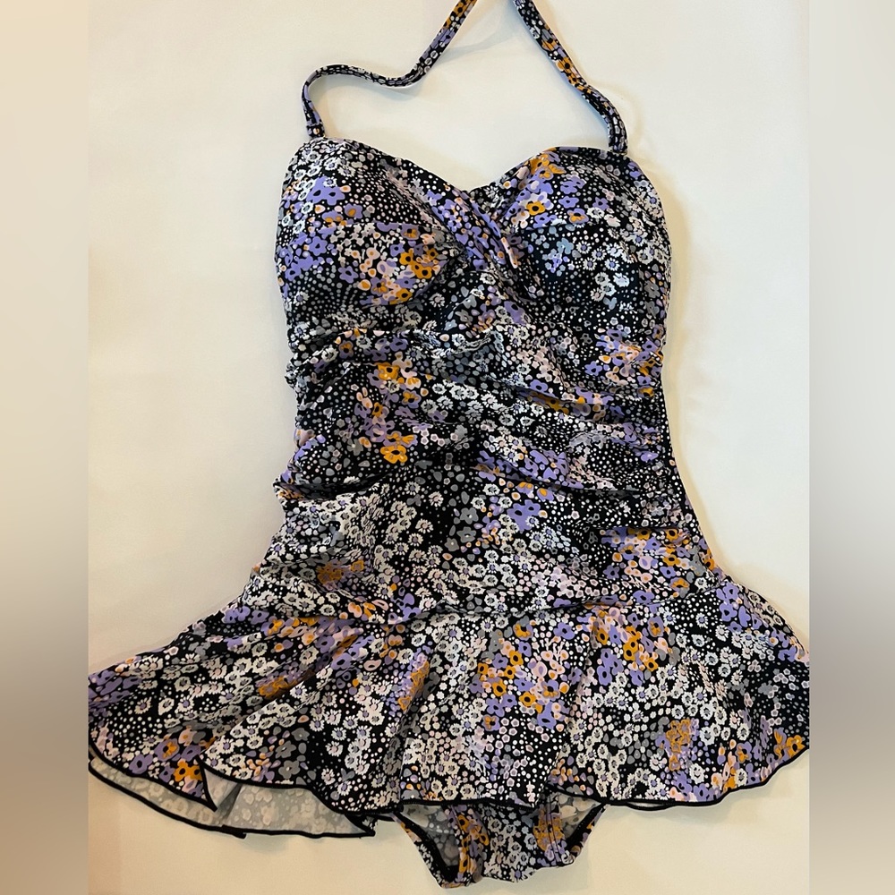 1950’s Style one-piece. Size S/M